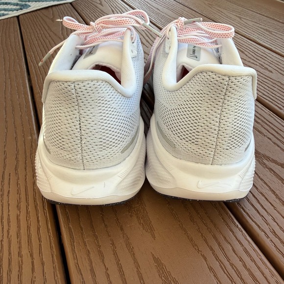 Nike Air Zoom Pegasus 41 Men's Size 12 White/Picante Red-Wolf Grey FD2722 108 - Picture 5 of 14